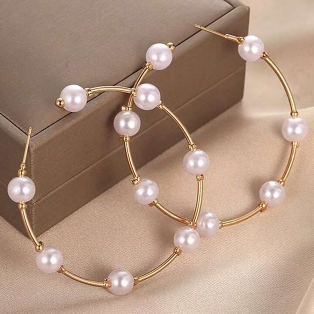 💛Elegant Gold and Pearl Hoop Earrings